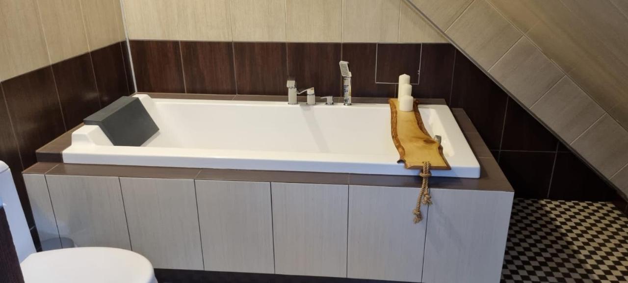 Apartament W Centrum - Nasze Poddasze Ustrzyki Dolne Dış mekan fotoğraf